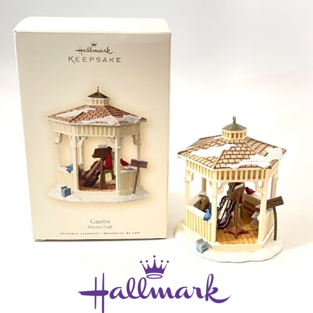 Hallmark Keepsake Ornament “Gazebo Winter Park”